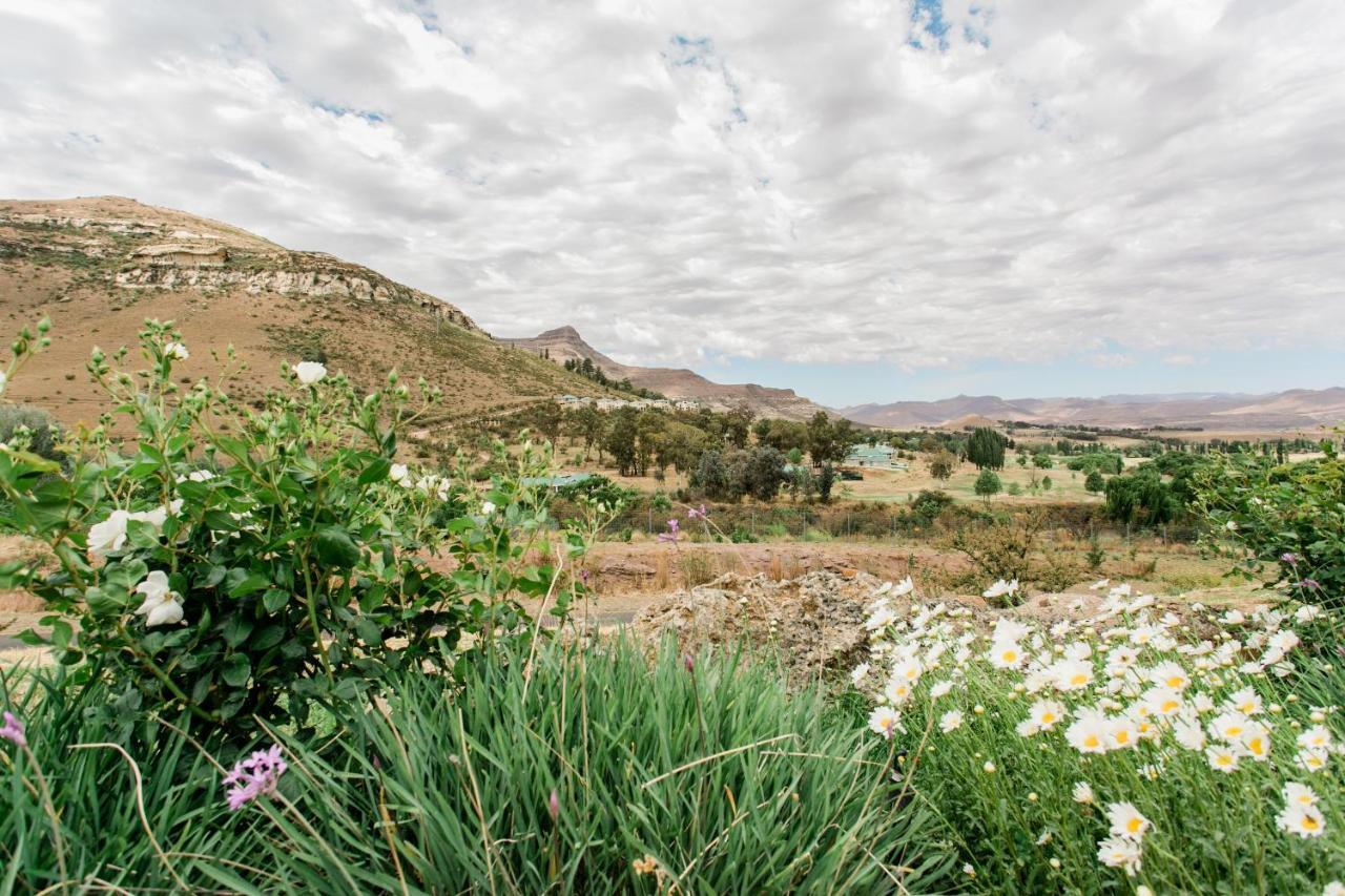 Mont D'Or Hotel Clarens Esterno foto